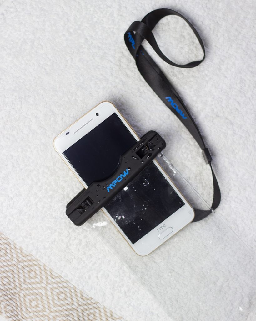 Wasserfeste Hülle Smartphone MPOW nach dem Test