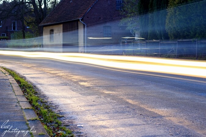 Lichtstreifen Langzeitbelichtung Auto