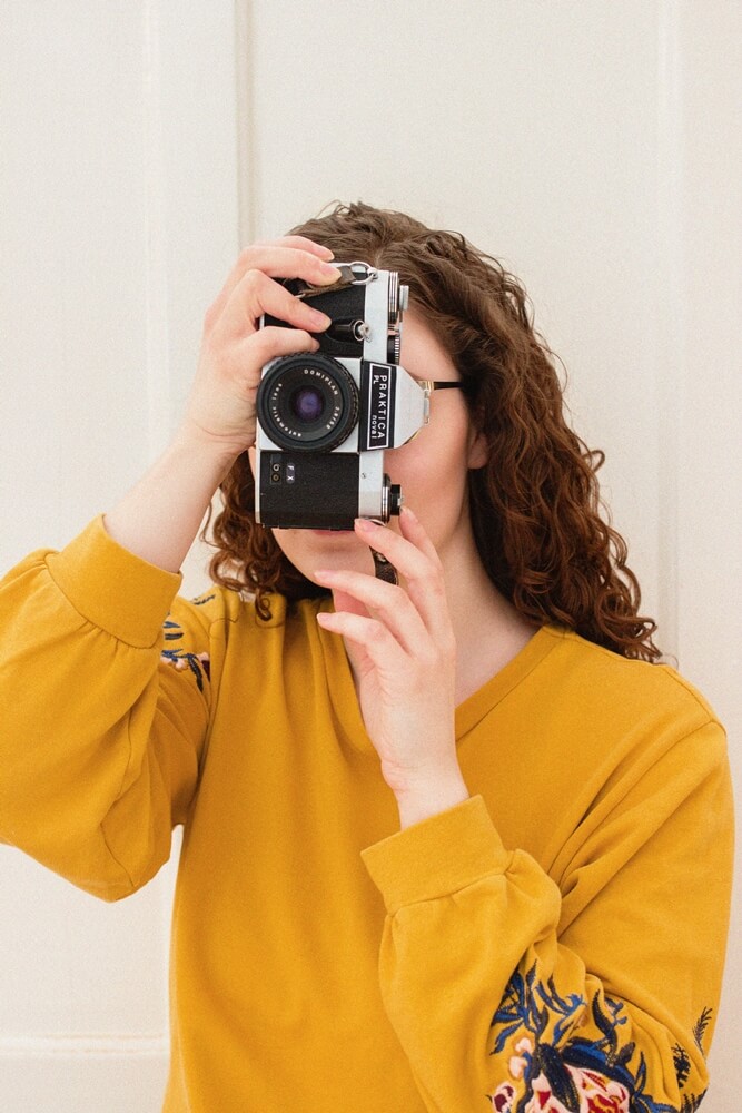 Foto Ideen Zuhause Selbstporträt Idee analoge Kamera